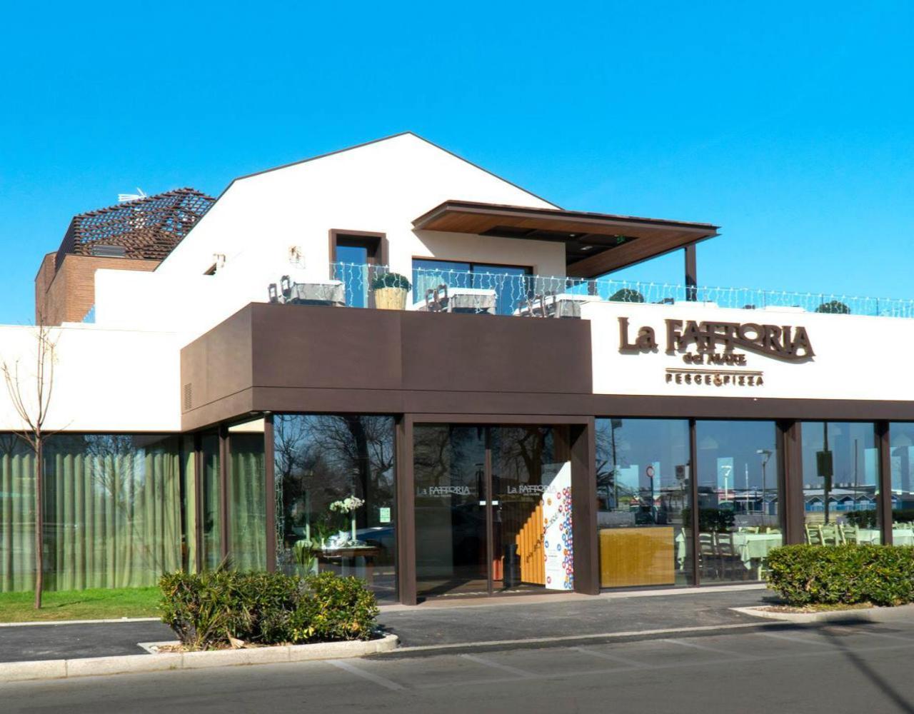 Hotel Marzia Con Piscina 里乔内 外观 照片