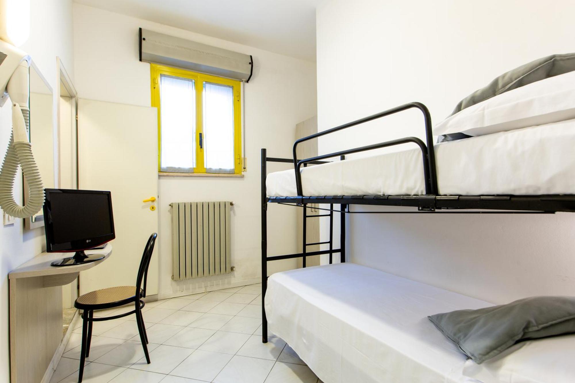 Hotel Marzia Con Piscina 里乔内 外观 照片