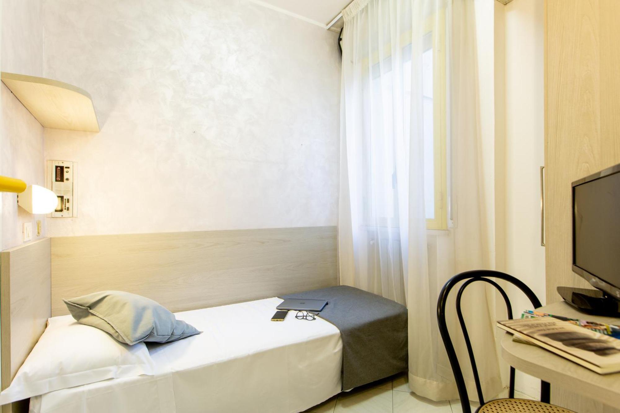 Hotel Marzia Con Piscina 里乔内 外观 照片